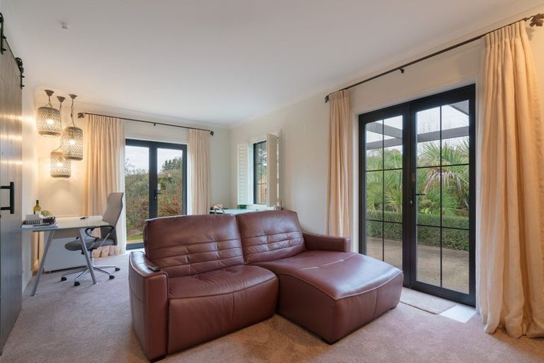 Photo of property in 18 Myra Evelyn Grove, Dairy Flat, Albany, 0792