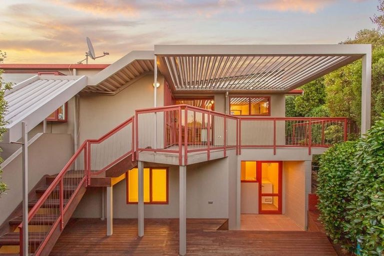 Photo of property in 2/17c Cracroft Terrace, Cashmere, Christchurch, 8022