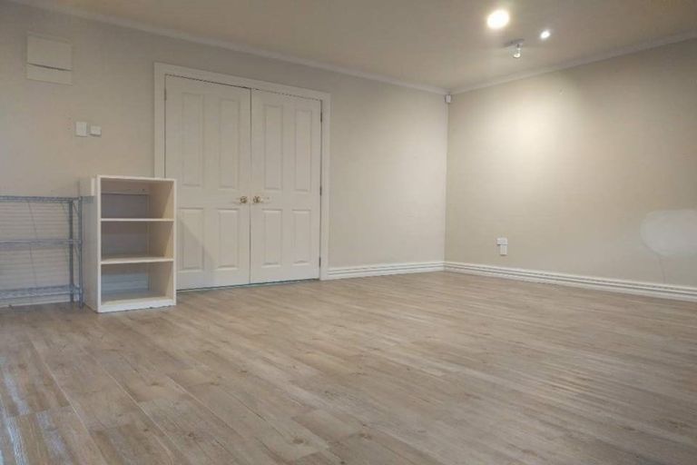 Photo of property in 25a Sycamore Drive, Sunnynook, Auckland, 0620