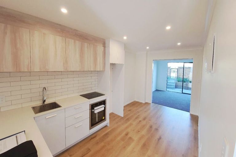 Photo of property in 11 Sun Orchid Avenue, Wiri, Auckland, 2104