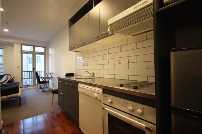 Photo of property in 25a Rutland Road, Stanley Point, Auckland, 0624