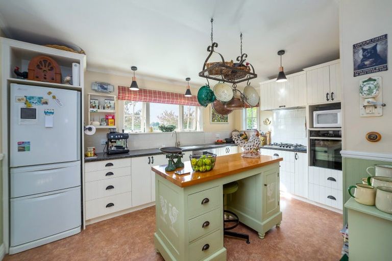 Photo of property in 10 Cotter Street, Greytown, 5712