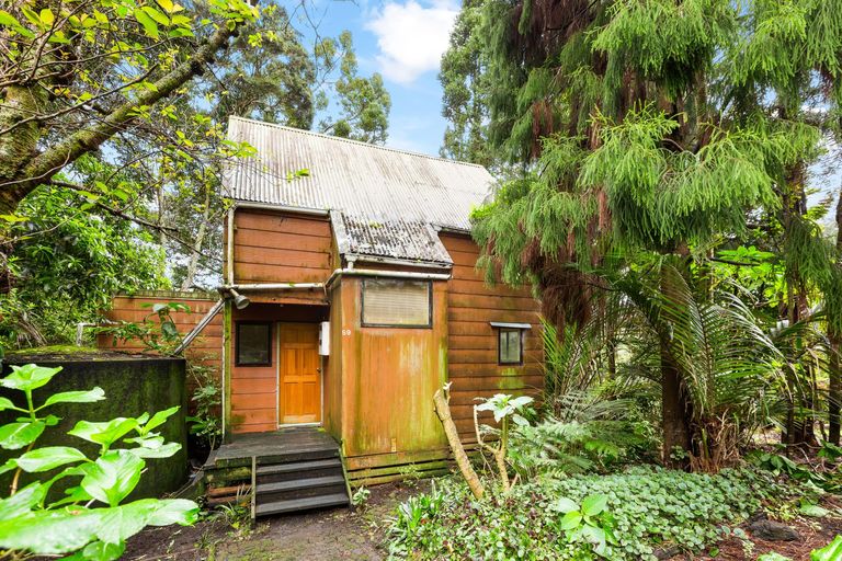 Photo of property in 59 Opanuku Road, Henderson Valley, Auckland, 0612