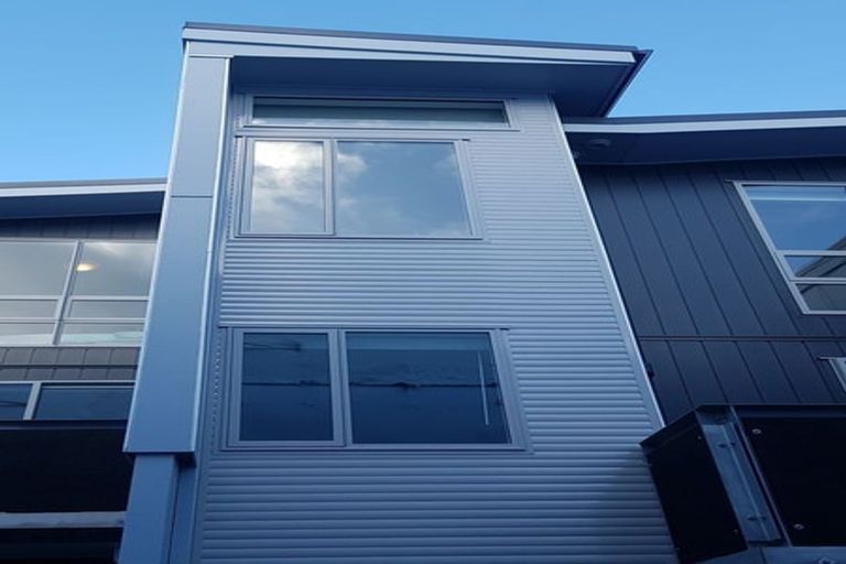 Photo of property in 7/114 Mitchell Street, Brooklyn, Wellington, 6021