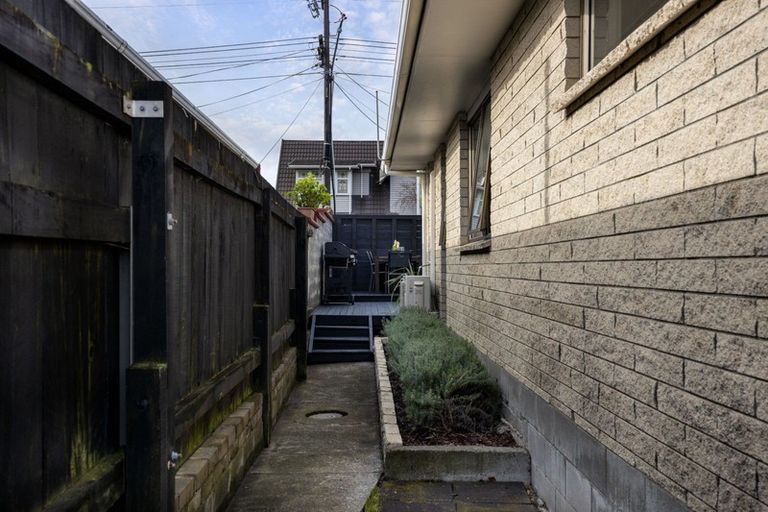 Photo of property in 78 Gover Street, New Plymouth, 4310