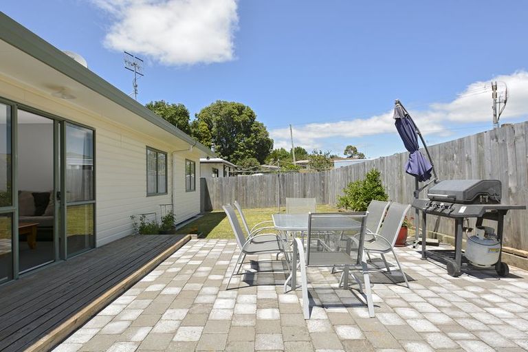 Photo of property in 8a Windsor Road, Bellevue, Tauranga, 3110