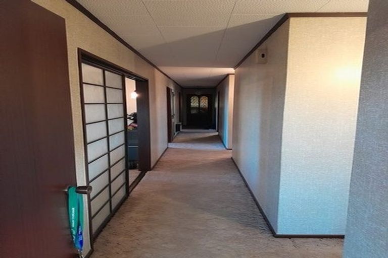 Photo of property in 2 Coronet Place, Awapuni, Palmerston North, 4412