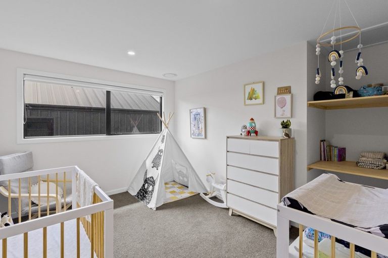 Photo of property in 28 Mcadam Drive, Jacks Point, Queenstown, 9371