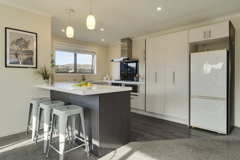 Photo of property in 22 Magnetic Place, Cromwell, 9310