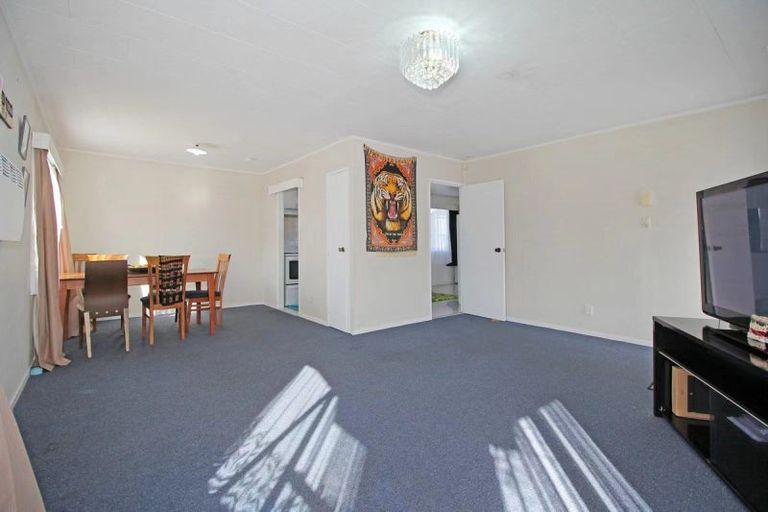 Photo of property in 24 Vetori Place, Clover Park, Auckland, 2023
