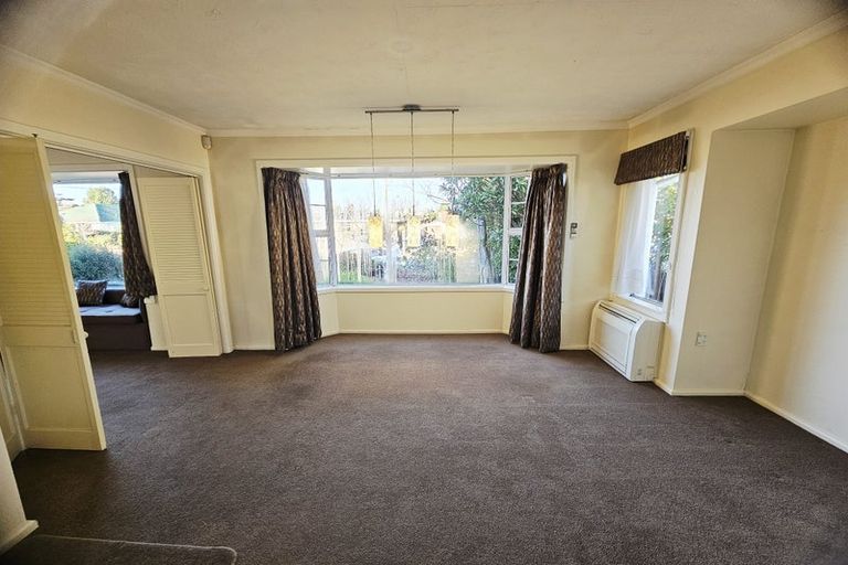 Photo of property in 36 Springbank Street, Bryndwr, Christchurch, 8053