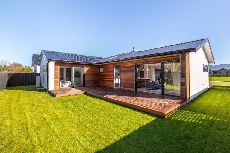 Photo of property in 4 Peony Drive, Greytown, 5712