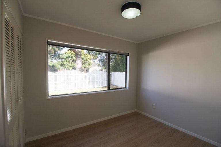 Photo of property in 1/23 Beaumaris Way, Conifer Grove, Takanini, 2112