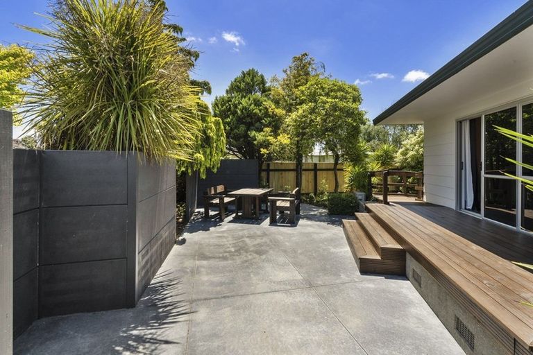 Photo of property in 94 Benmore Avenue, Cloverlea, Palmerston North, 4412