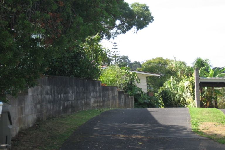 Photo of property in 17 Hilling Street, Titirangi, Auckland, 0604