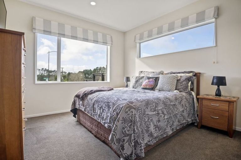 Photo of property in 11 Nobilo Road, Kumeu, 0810