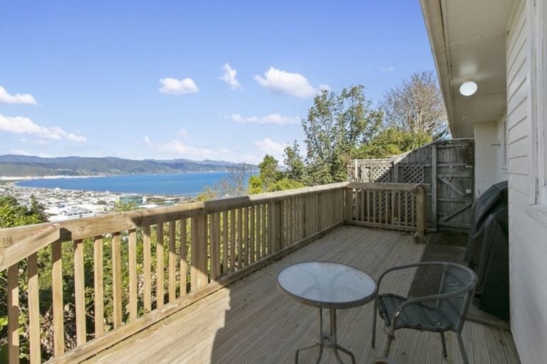 Photo of property in 12-12a Singers Road, Korokoro, Lower Hutt, 5012