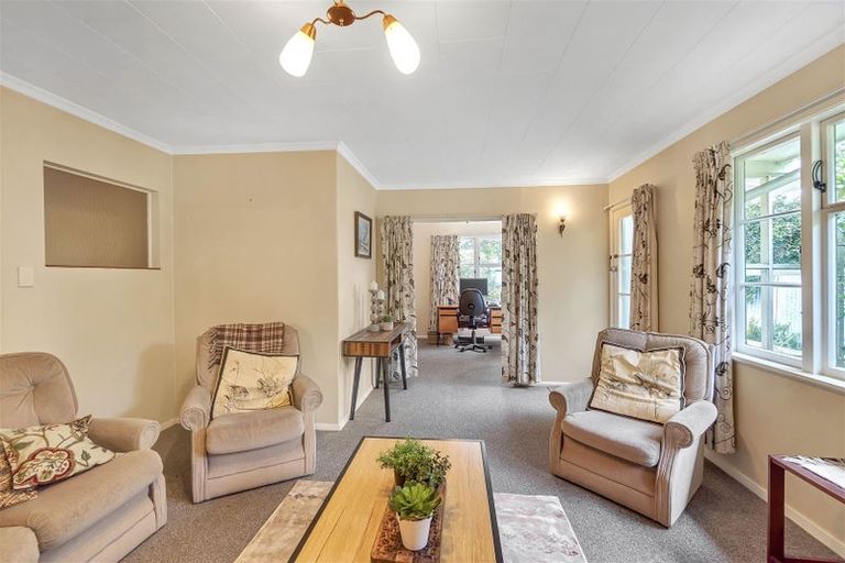 Photo of property in 14 Pinehurst Crescent, Russley, Christchurch, 8042