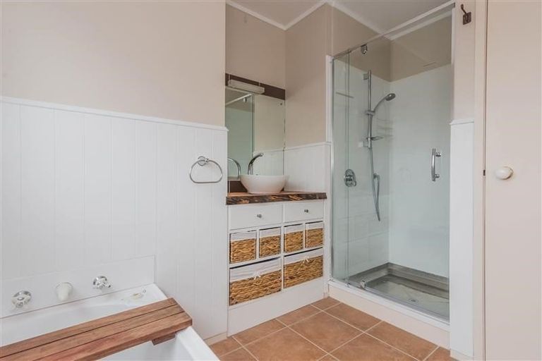 Photo of property in 3/95 Sturges Road, Henderson, Auckland, 0612