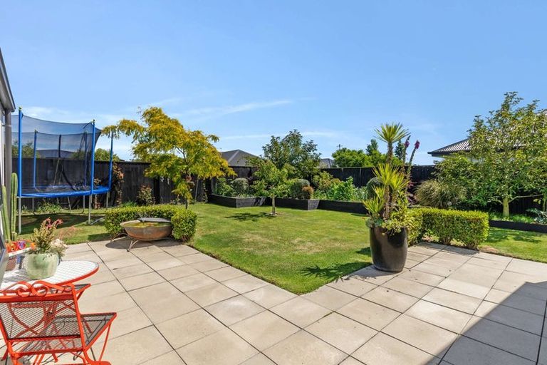 Photo of property in 17 Churchill Drive, Rangiora, 7400