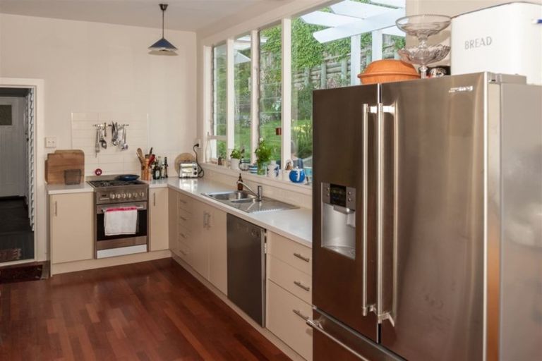 Photo of property in 134 Hackthorne Road, Cashmere, Christchurch, 8022