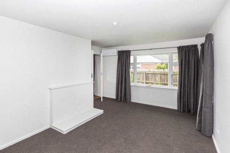 Photo of property in 1/149 Grimseys Road, Redwood, Christchurch, 8051