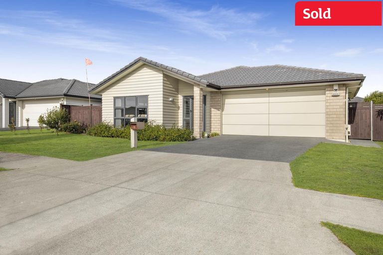 Photo of property in 10 Creda Road, Wattle Downs, Auckland, 2103