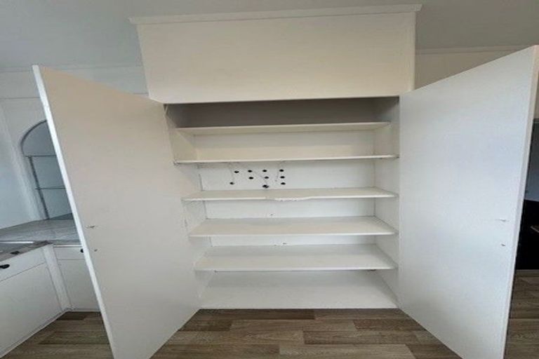 Photo of property in 282 Great North Road, Henderson, Auckland, 0612