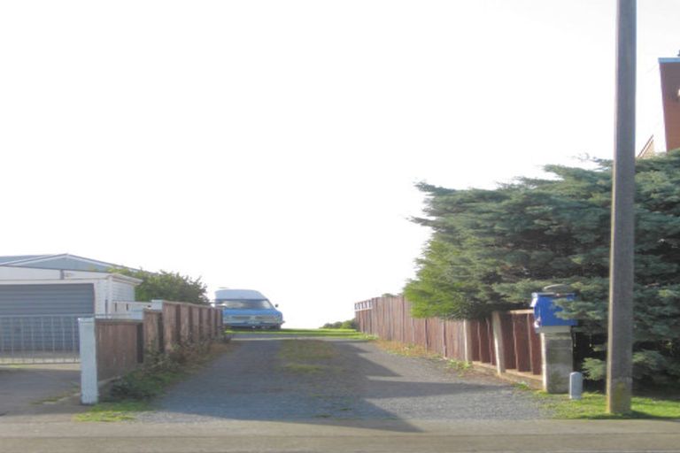 Photo of property in 86 Gloaming Hill, Titahi Bay, Porirua, 5022