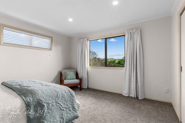 Photo of property in 91 Hurndall Street East, Maungaturoto, 0520