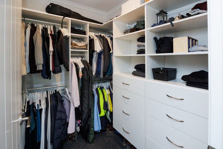 Photo of property in 46 Peppertree Glade, Kelvin Grove, Palmerston North, 4414