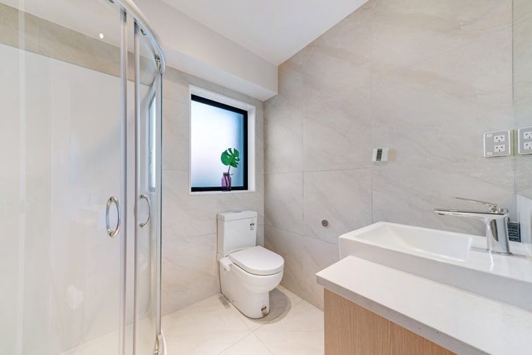 Photo of property in 1 Papahou Lane, Papatoetoe, Auckland, 2025