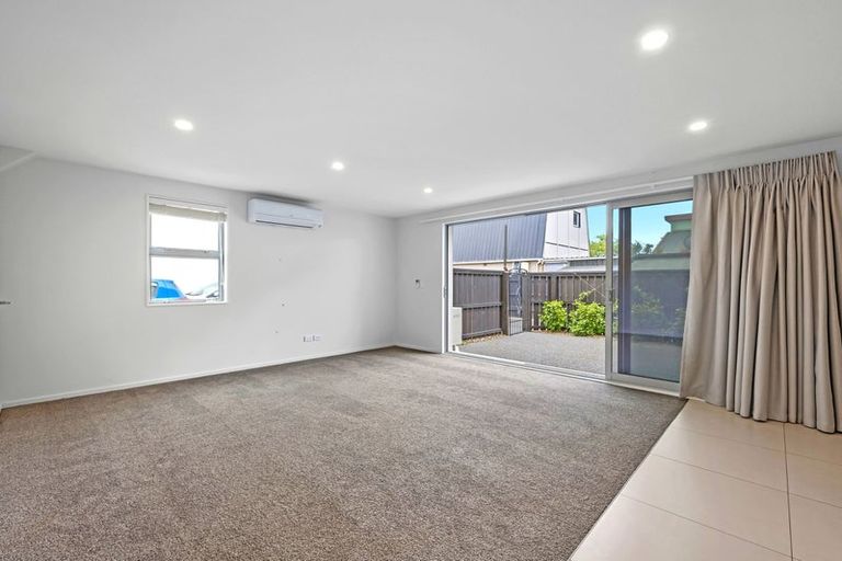 Photo of property in 2/118 Oram Avenue, New Brighton, Christchurch, 8061
