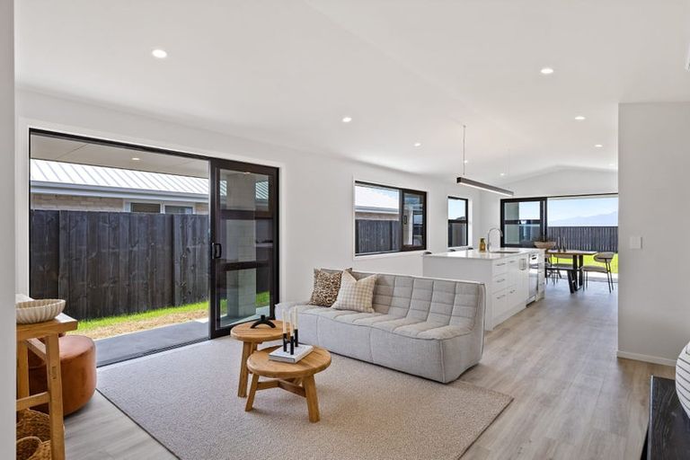 Photo of property in 79a Universal Drive, Henderson, Auckland, 0610