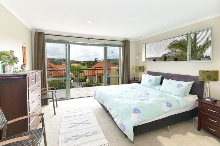 Photo of property in 11 Parkwood Crescent, Gulf Harbour, Whangaparaoa, 0930