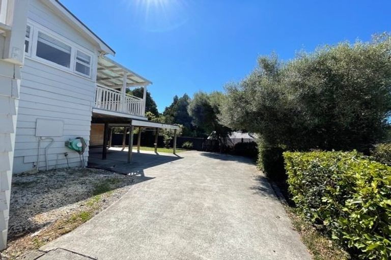 Photo of property in 12 Moore Street, Hillcrest, Auckland, 0627