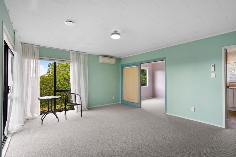 Photo of property in 60a Solar Road, Glen Eden, Auckland, 0602