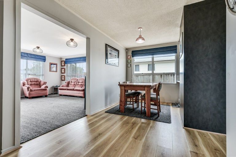 Photo of property in 12 Lansdowne Crescent, Glenview, Hamilton, 3206