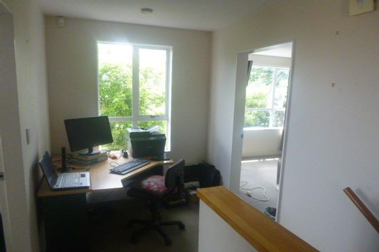 Photo of property in 4c The Quadrant, Miramar, Wellington, 6022