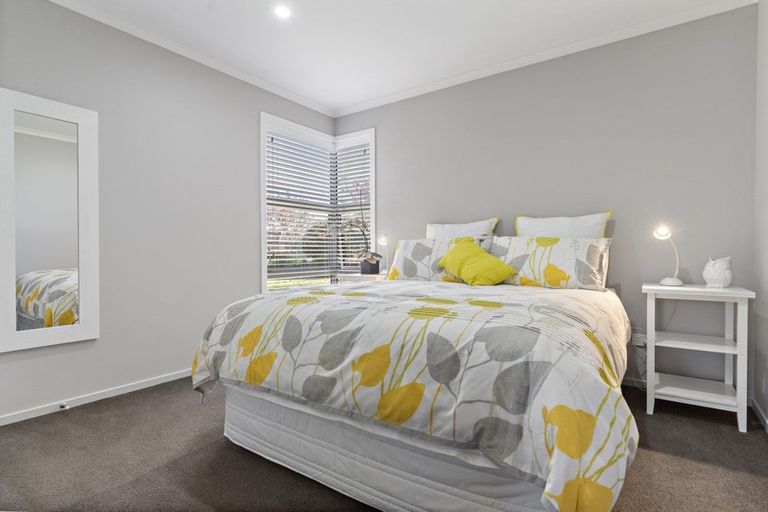 Photo of property in 61 Armstrong Avenue, Carterton, 5713