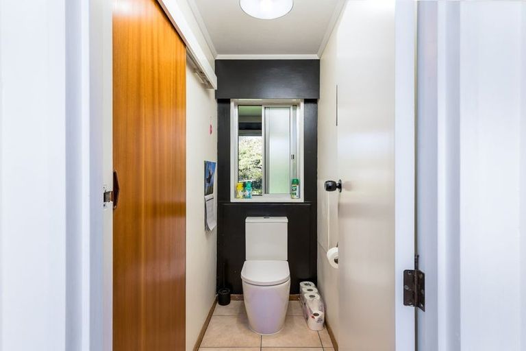 Photo of property in 11 Exeter Street, Waimate, 7924