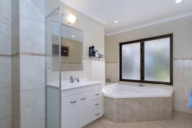 Photo of property in 32 Vivian Drive, Omokoroa, 3114