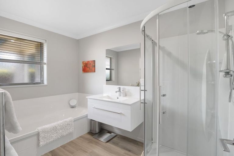 Photo of property in 10 Quartz Drive, Rolleston, 7614