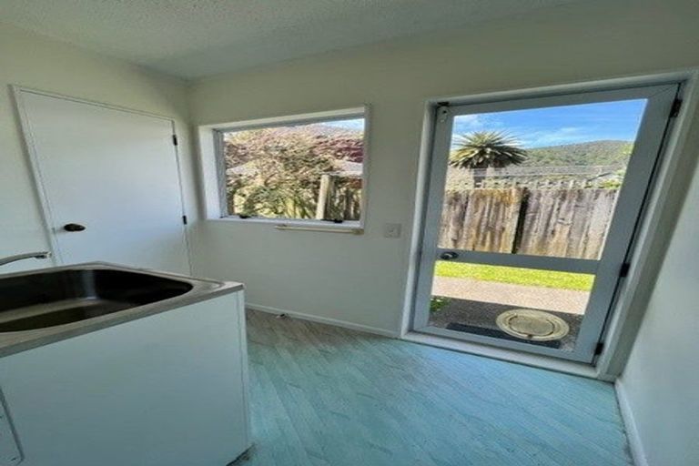 Photo of property in 9/169 Whites Line East, Waiwhetu, Lower Hutt, 5010