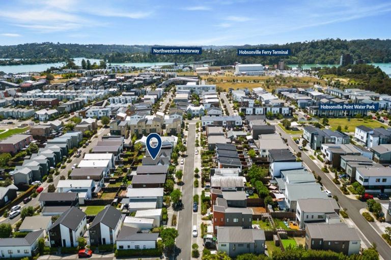Photo of property in 18 Saltmarsh Road, Hobsonville, Auckland, 0616