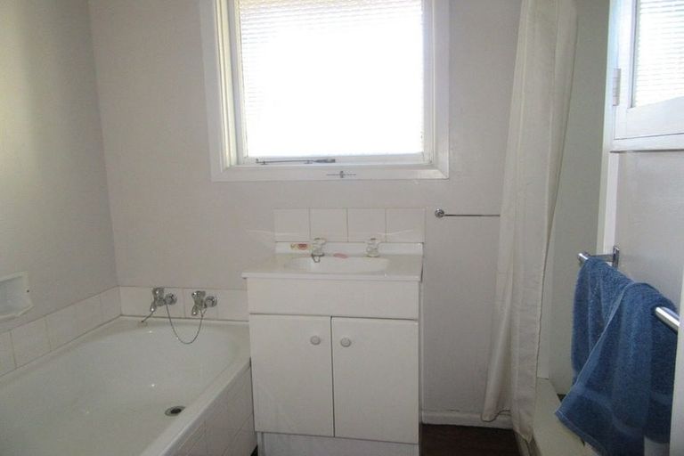 Photo of property in 1/55 Maidstone Road, Ilam, Christchurch, 8041