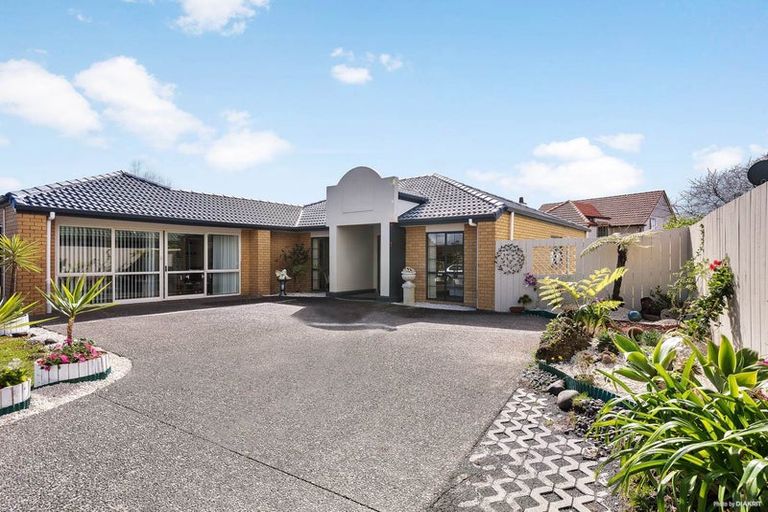 Photo of property in 237 Kilkenny Drive, East Tamaki Heights, Auckland, 2016