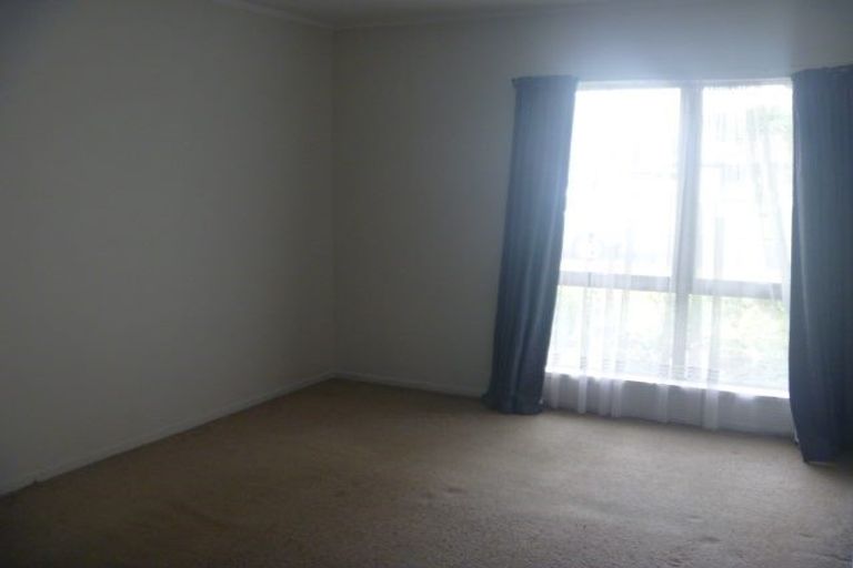 Photo of property in 1/16a Trentham Road, Papakura, 2110