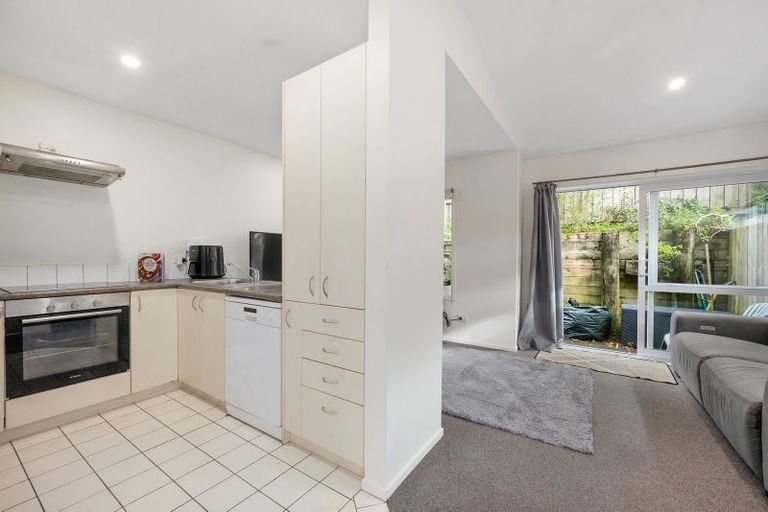 Photo of property in 13/30 John Jennings Drive, Oteha, Auckland, 0632
