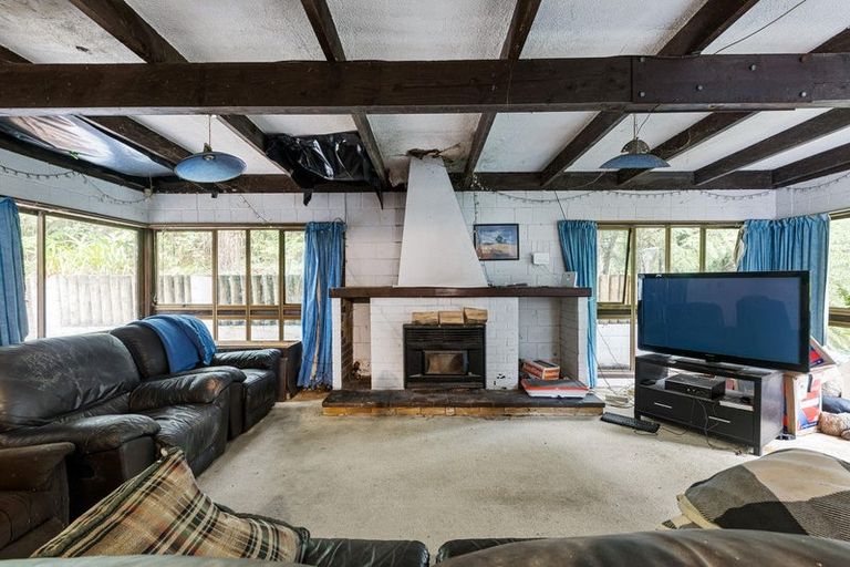 Photo of property in 19 Tainui Road, Titirangi, Auckland, 0604